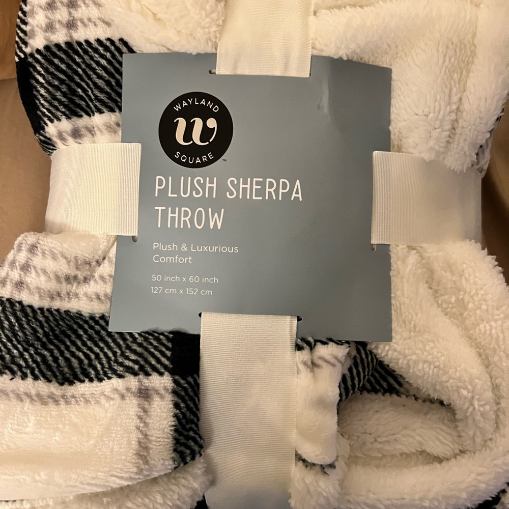 Plush throw